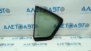 Door glass triangle with seal rear right Honda Accord 13-17 scratches