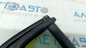 Door glass triangle rear left VW Golf 15- 5d scratches, broken fastener