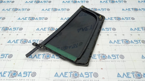 Door glass triangle rear right VW Tiguan 09-17 green tint, scratch, broken fastener
