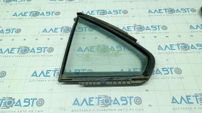 Suzuki Kizashi 10-15 rear left triangle door glass
