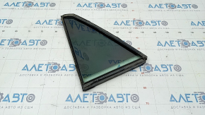 Door glass triangle rear right Toyota Avalon 05-12 scratch