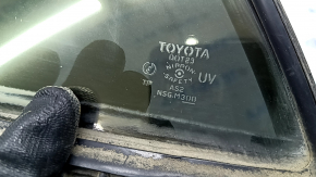 Door glass triangle rear left Lexus RX300 98-03 scratches