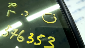 Door glass triangle rear left Lexus RX300 98-03 scratches