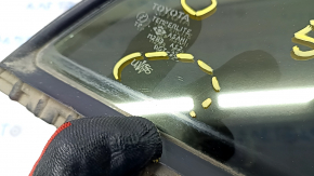 Glass door triangle rear right Lexus RX300 98-03 scratches