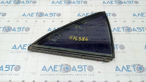Door glass triangle with seal rear right Toyota Camry v40 scratches