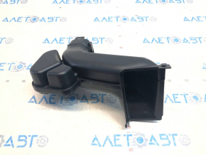 Air duct Nissan Rogue 14-20 on filter under clip, break latch