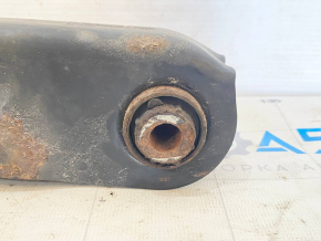 Lower arm under the spring rear right Ford Escape MK3 13 - rusty, silent block to replace