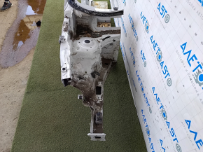 Front right quarter VW Tiguan 18 - white, with central pillar, butt, dented gun, non-standard