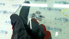 Door glass triangle rear right Kia Optima 11-15 scratches