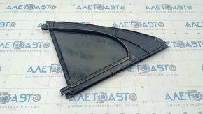 Mercedes W221 rear right triangle door glass