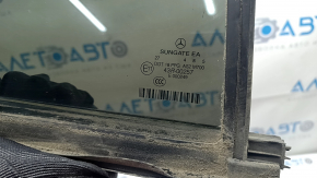 Mercedes W221 rear right triangle door glass