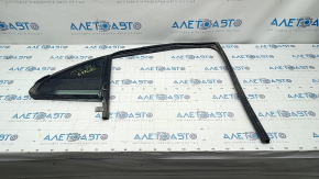 Door glass triangle rear right Cadillac CTS 14 - complete with glass seal, guide deformed
