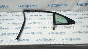 Door glass triangle rear right Cadillac CTS 14 - complete with glass seal, deformed guide, scratches
