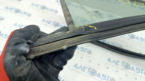 Door glass triangle rear right Cadillac CTS 14 - complete with glass seal, deformed guide, scratches
