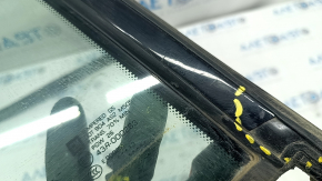 Door glass triangle rear right Cadillac CTS 14 - complete with glass seal, deformed guide, scratches