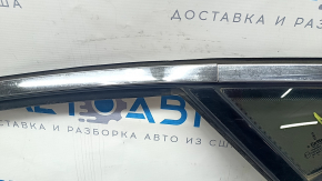 Glass seal front right Lincoln MKZ 13-16 with upper chrome molding, glass triangle, molding deformed, scratches