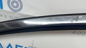 Glass seal front right Lincoln MKZ 13-16 with upper chrome molding, glass triangle, molding deformed, scratches