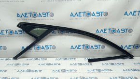 Glass seal front right Lincoln MKZ 13-16 with upper chrome molding, glass triangle, deformed guide, scratches