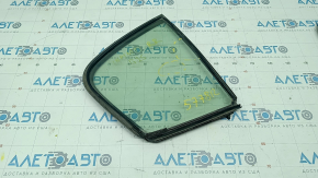 Door glass triangle with seal rear right Infiniti G25 G35 G37 4d 06-14 scratches