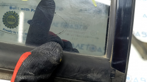 Rear right glass seal Ford Explorer 11-19 with window, scratches