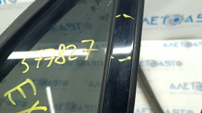 Rear right glass seal Ford Explorer 11-19 with window, scratches