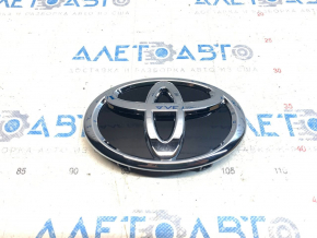 Emblem grill grill Toyota Camry v70 18-20 OEM