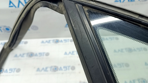 Window with glass seal front right Chevrolet Volt 11-15 scratch