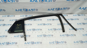 Rear right glass seal with triangle Chevrolet Volt 16 - molding and guide are deformed, scratches