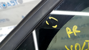 Rear right glass seal with triangle Chevrolet Volt 16 - molding and guide are deformed, scratches