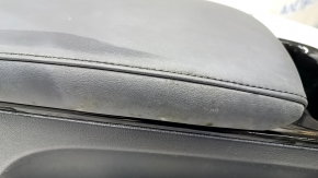 Rear console armrest and cup holders Toyota Prius 50 Prime 17-19 leather black, scratches, for cleaning