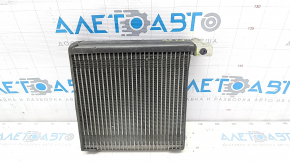 Infiniti FX35 FX45 03-08 Evaporator with Valve