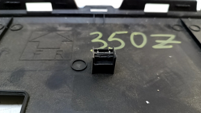 Nissan 350z 03-08 rear strut trim scratches, broken mount