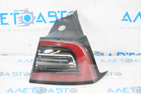 Light outer wing right Tesla Model 3 18- USA 3 pins, small scratches