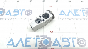 Toyota Rav4 06-12 Air Conditioner Heater Valve