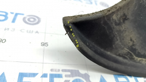 Left trunk lid seal Mercedes W213 E 17-23 on the body, the rubber has dried out