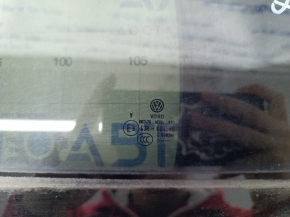 Door glass triangle rear left VW Tiguan 18- scratch