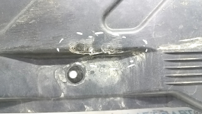 Bottom protection left Mercedes W213 E 17-23 cracks, fractures