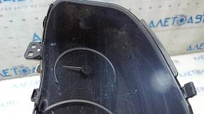 Instrument cluster Lexus CT200h 11-17 scratches, broken latch