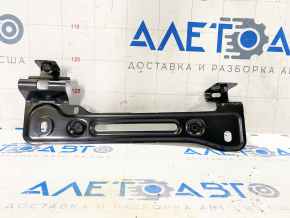 Front left wing bracket Audi Q7 16- central