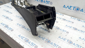 Central console Cadillac ATS 13 - bare, black, broken crepe, scratches, missing rear trim