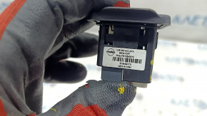 USB Hub, AUX Nissan Versa Note 13-19 scratch