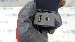 USB Hub, AUX Nissan Versa Note 13-19 scratch