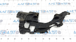 Muffler tip bracket left Mercedes C-class W205 300/350e/350h/400 15-18