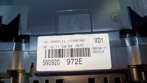 Instrument cluster VW Tiguan 09-17 usa scratches, missing body fragment