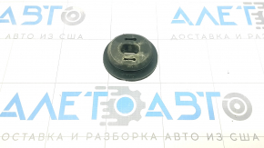 Radiator bracket lower right Jeep Compass 17- 2.4 rubber