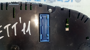 Instrument cluster VW Jetta 11-18 USA 2.5 scratches