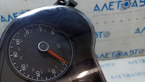 Instrument cluster VW Jetta 11-18 USA 2.5 scratches