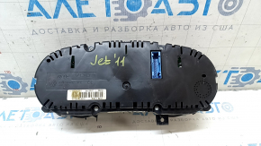 Instrument cluster VW Jetta 11-18 USA 2.5 scratches, broken fasteners