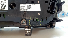 Instrument cluster VW Jetta 19 - scratches, dented body