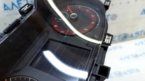Instrument cluster VW Jetta 19 - scratches, dented body